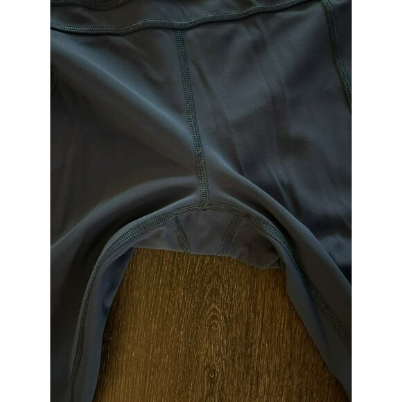 Lululemon Twist & Train Blue Cropped Leggings With Mesh Panels - Size 4 - Picture 6 of 9